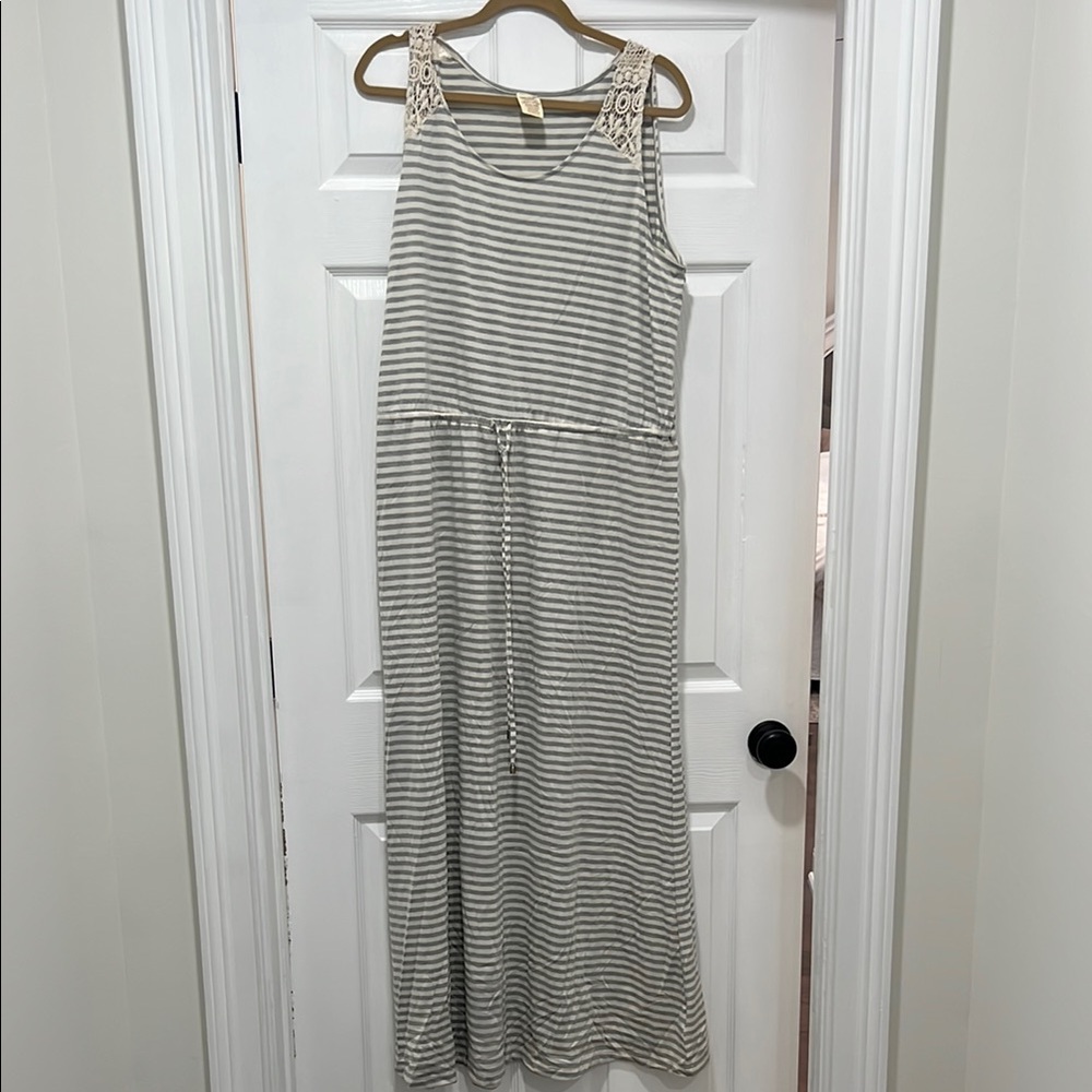 Striped Sleeveless Maxi Dress